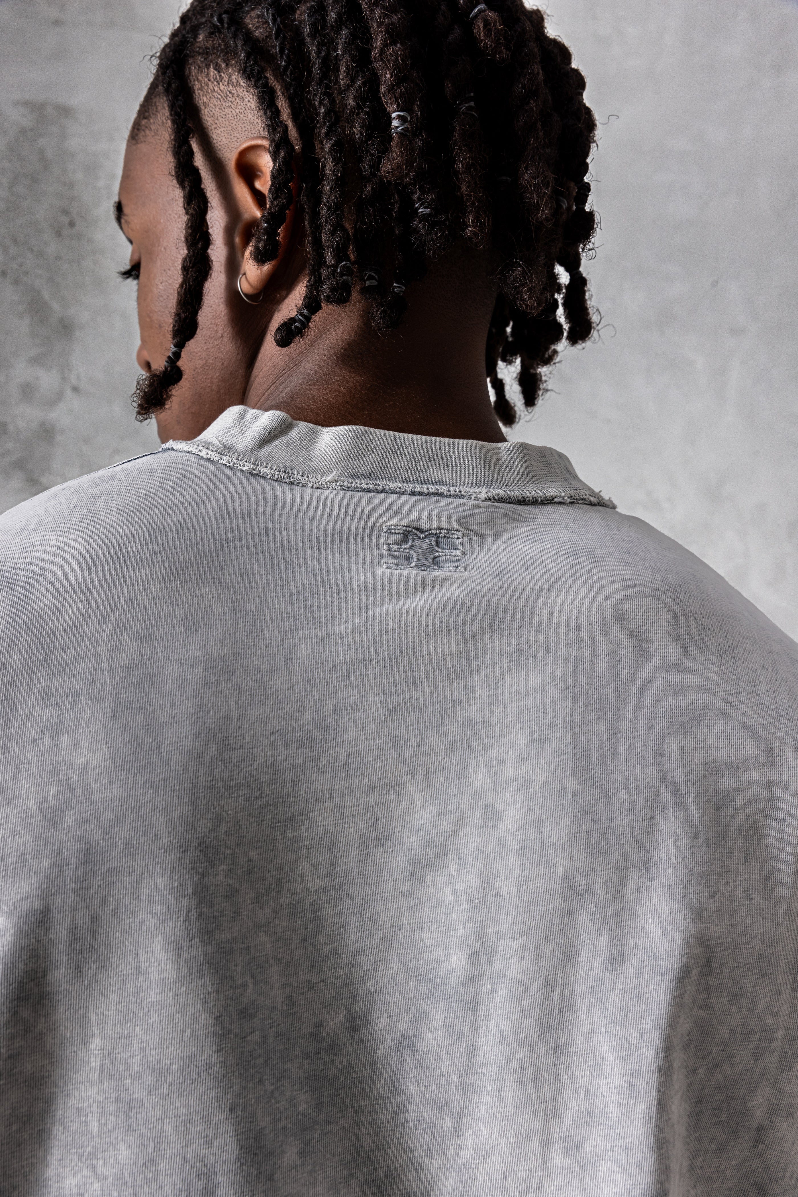 UPSIDE T                  GREY